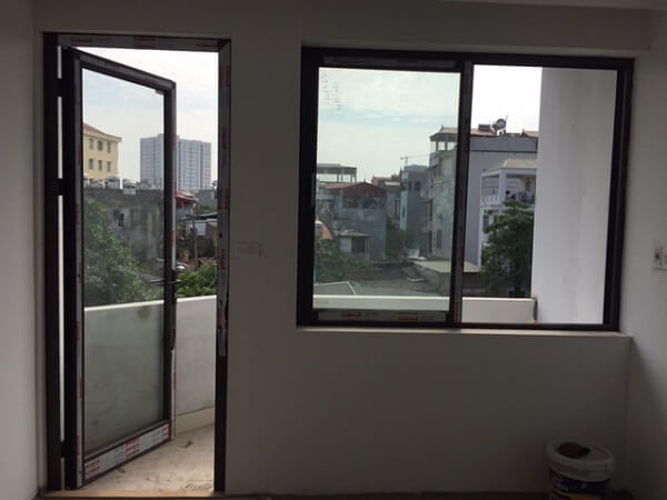 Chống thấm cửa sổ chung cư Giải pháp hiệu quả cho những ngày mưa bão